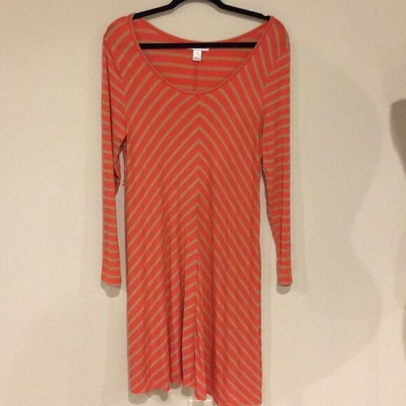 Motherhood Maternity Chevron LS Dress Pink Tan M - Picture 2 of 5